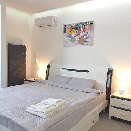 Stylish Riverside Apartments In Riviera Complex Mykolajiv Exteriér fotografie